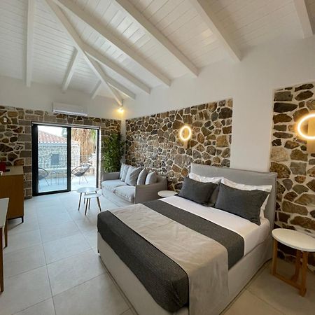 Trocadero Luxury Suites Ermioni Luaran gambar