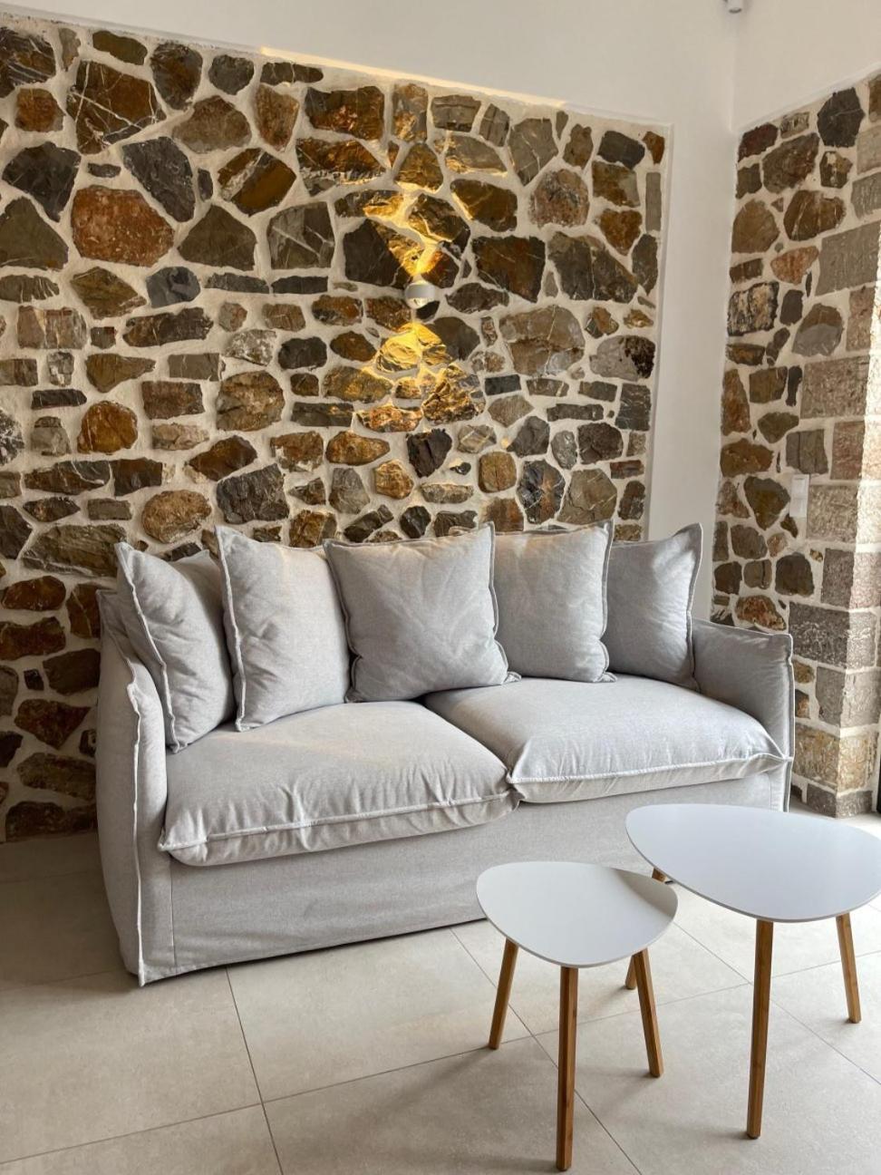 Trocadero Luxury Suites Ermioni Luaran gambar